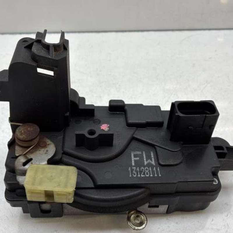 Serrure avant gauche OPEL ASTRA H Photo n°1