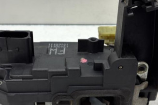 Serrure avant gauche OPEL ASTRA H