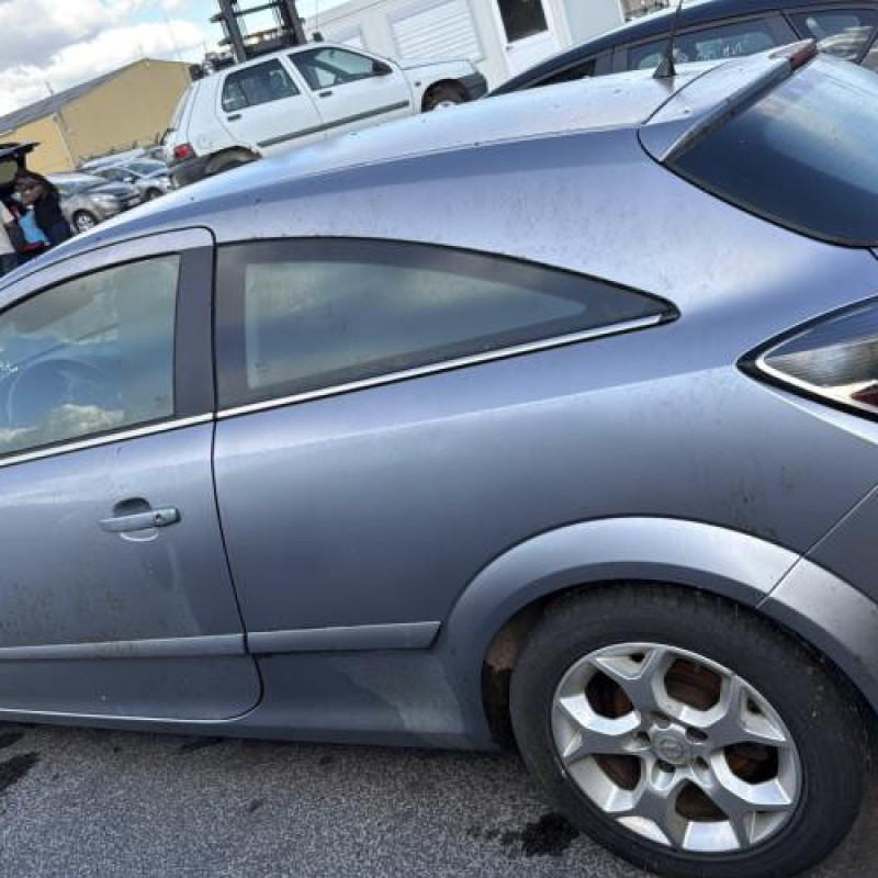 Serrure avant gauche OPEL ASTRA H Photo n°11