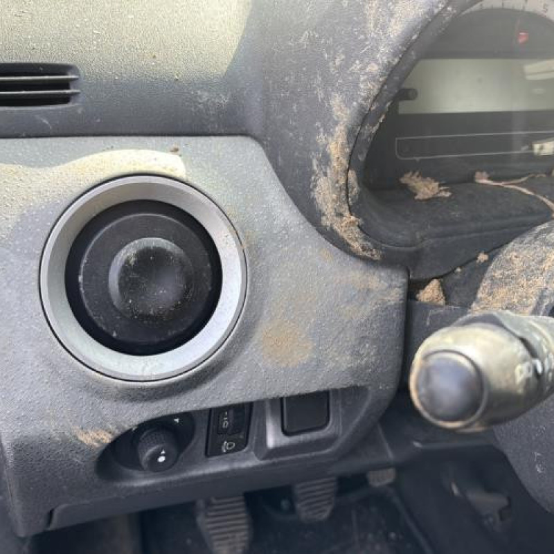 Porte avant droit CITROEN C3 1 Photo n°19