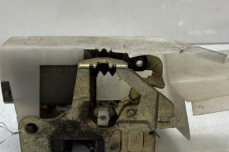 Serrure avant droit RENAULT CLIO 2