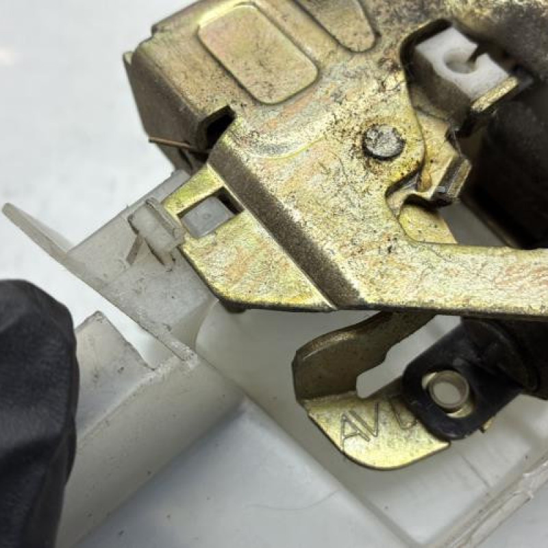 Serrure avant droit RENAULT CLIO 2 Photo n°5