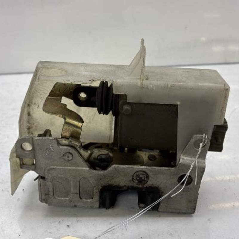 Serrure arriere gauche RENAULT CLIO 2 Photo n°3