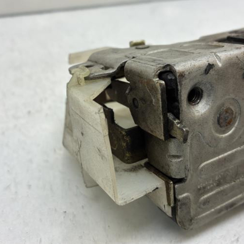 Serrure arriere gauche RENAULT CLIO 2 Photo n°5