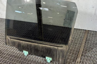 Vitre arriere gauche NISSAN JUKE 1