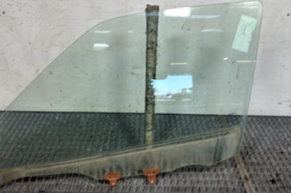 Vitre avant gauche NISSAN JUKE 1 Photo n°1