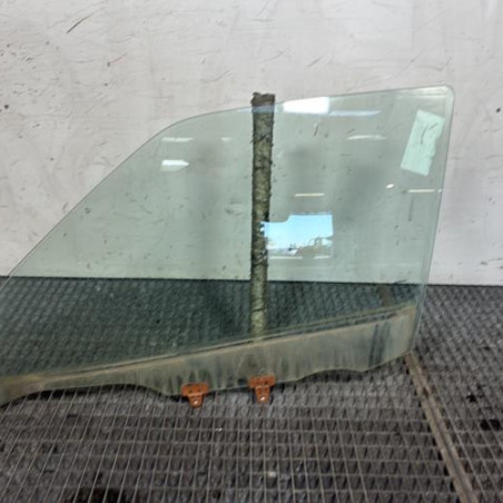 Vitre avant gauche NISSAN JUKE 1 Photo n°1