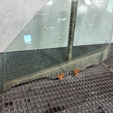 Vitre avant gauche NISSAN JUKE 1