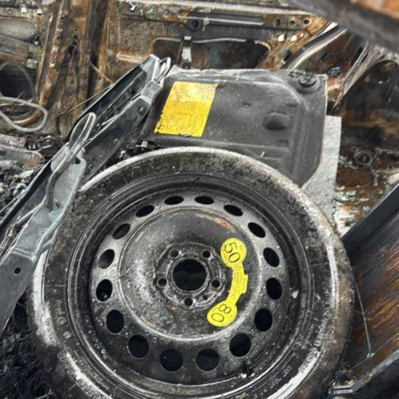 Anti brouillard gauche (feux) VOLVO S 60 1 Photo n°8