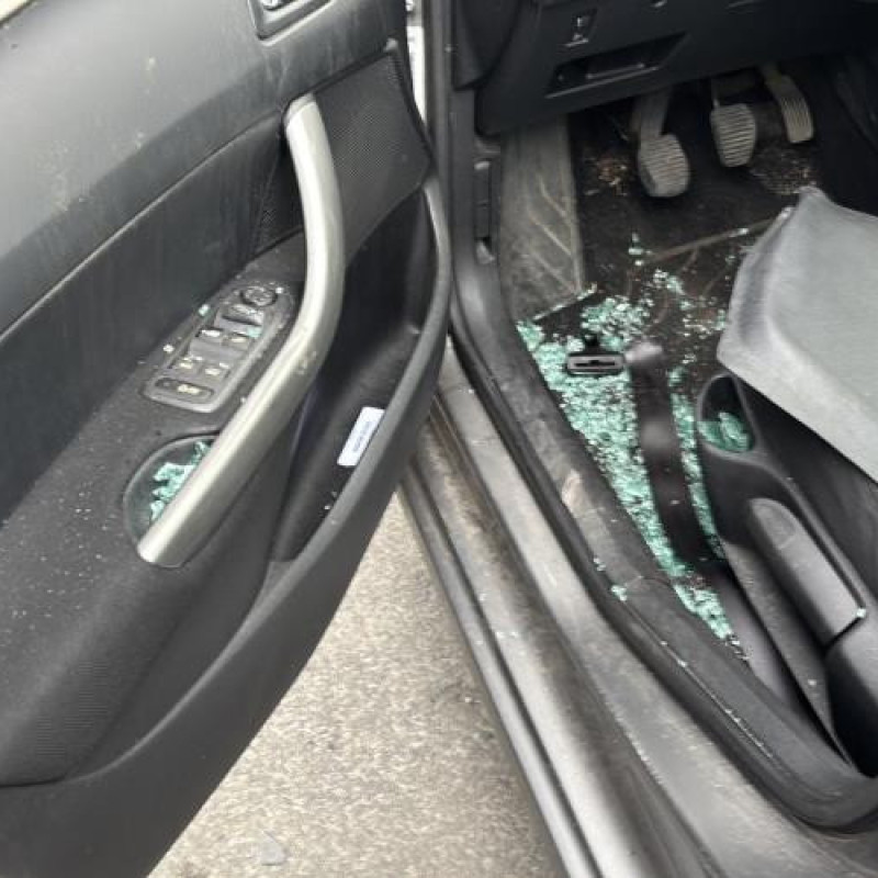 Jante PEUGEOT 308 1 SW Photo n°17