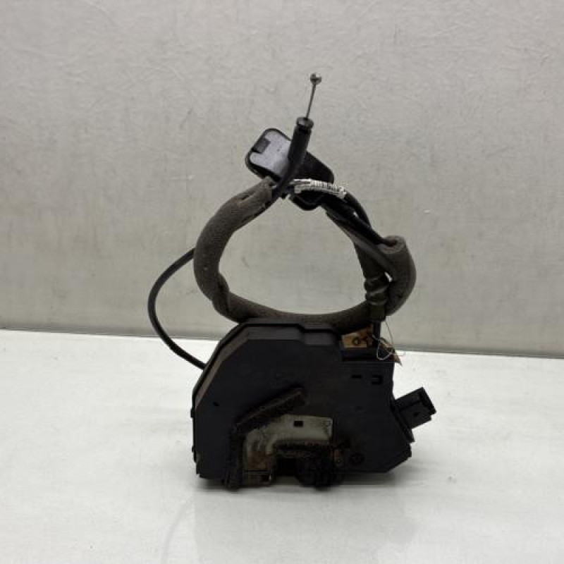 Serrure arriere gauche RENAULT CLIO 4 Photo n°3