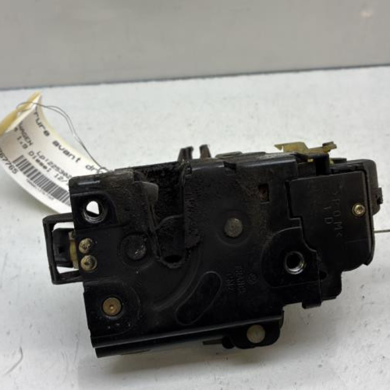 Serrure avant droit VOLKSWAGEN GOLF 4 Photo n°5