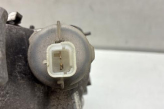 Anti brouillard arriere PEUGEOT 208 1