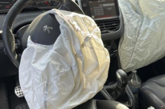 Feu arriere principal gauche (feux) PEUGEOT 208 1