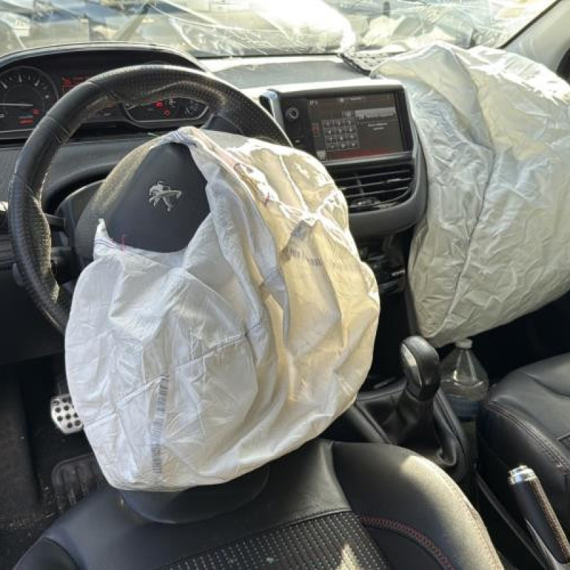 Attache ceinture arriere droit PEUGEOT 208 1 Photo n°18