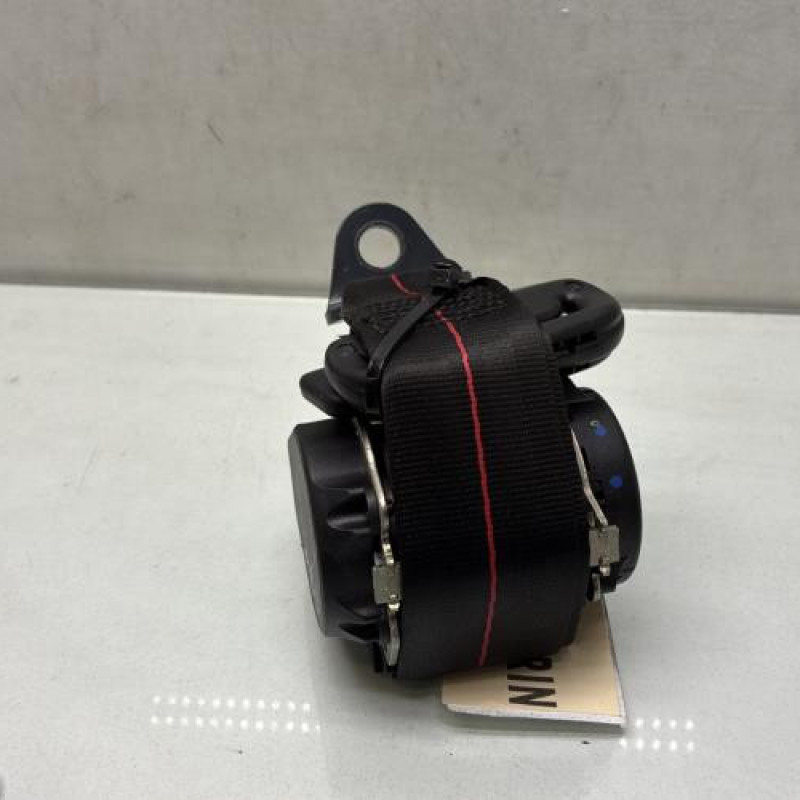 Ceinture arriere gauche PEUGEOT 208 1 Photo n°2