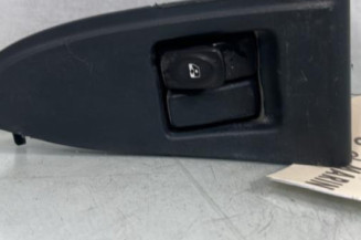 Interrupteur de leve vitre avant droit RENAULT KANGOO 1 Photo n°1