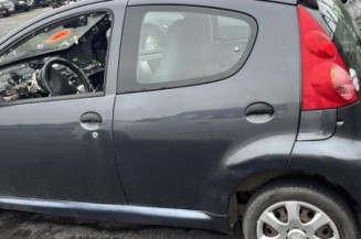 Feu arriere principal droit (feux) PEUGEOT 107