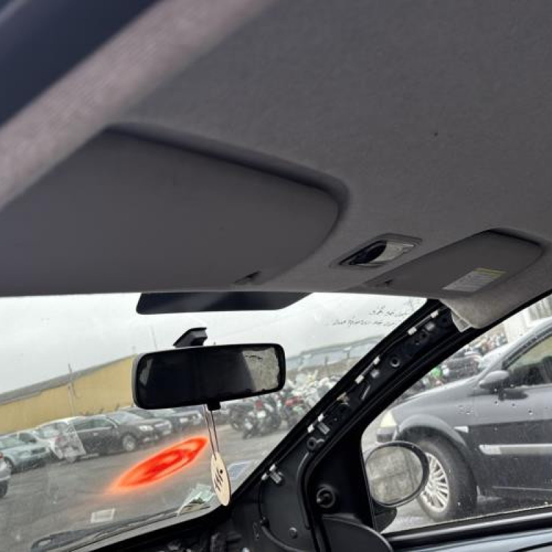 Feu arriere principal gauche (feux) PEUGEOT 107 Photo n°15