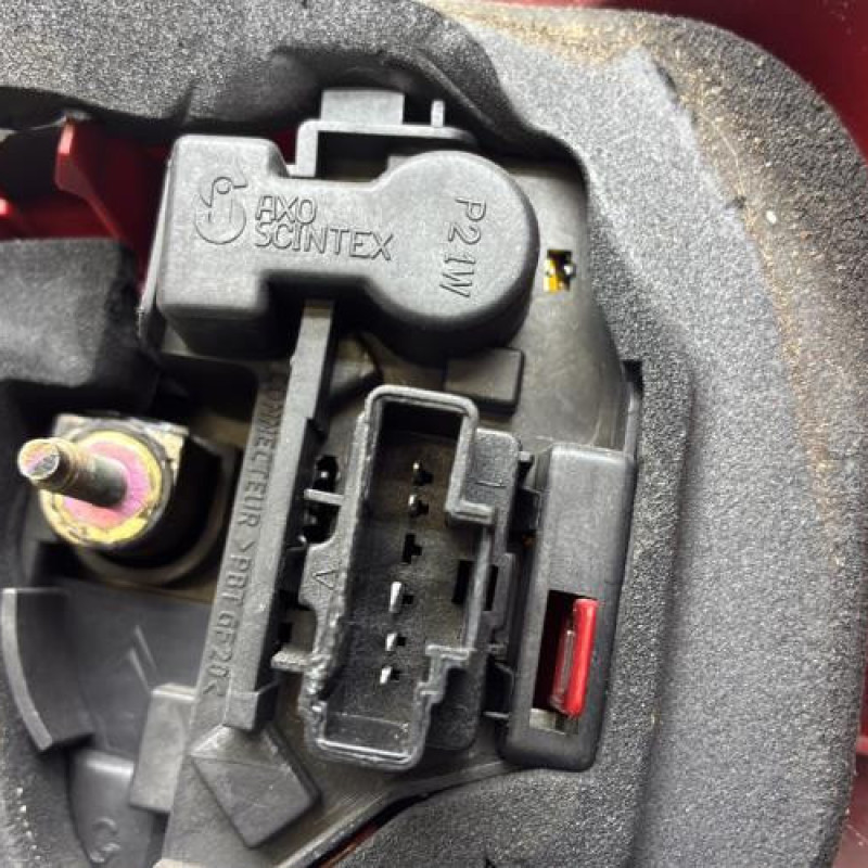 Feu arriere principal gauche (feux) PEUGEOT 206 Photo n°3