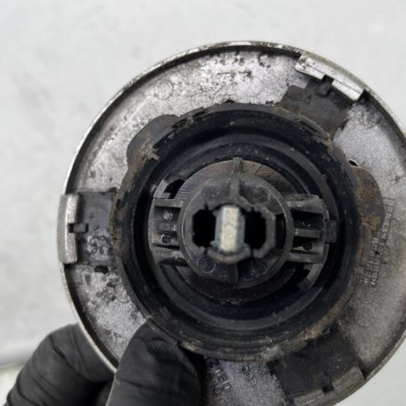 Bouchon de carburant PEUGEOT 206+ Photo n°3