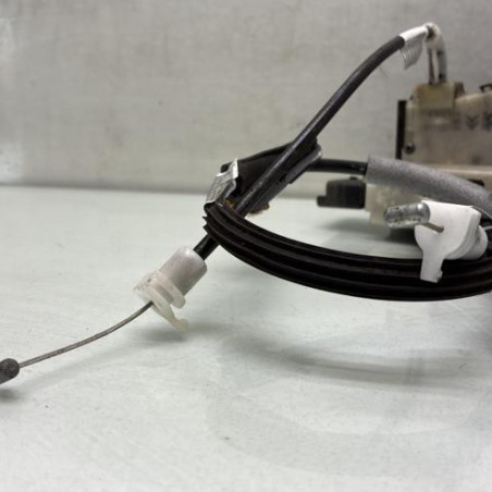 Serrure arriere droit PEUGEOT 208 1