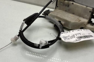 Serrure arriere droit PEUGEOT 208 1