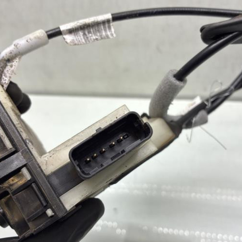 Serrure arriere droit PEUGEOT 208 1 Photo n°5