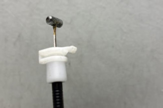 Serrure avant droit PEUGEOT 208 1