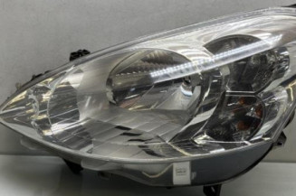 Optique avant principal gauche (feux)(phare) PEUGEOT PARTNER 2 Photo n°1