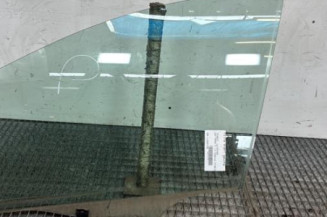 Vitre avant gauche PEUGEOT 207 Photo n°1