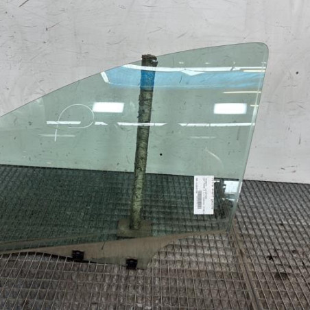 Vitre avant gauche PEUGEOT 207 Photo n°1
