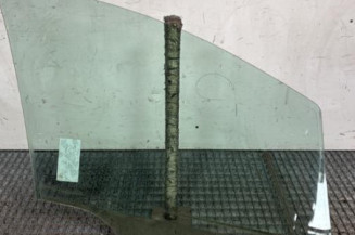 Vitre avant gauche PEUGEOT 207