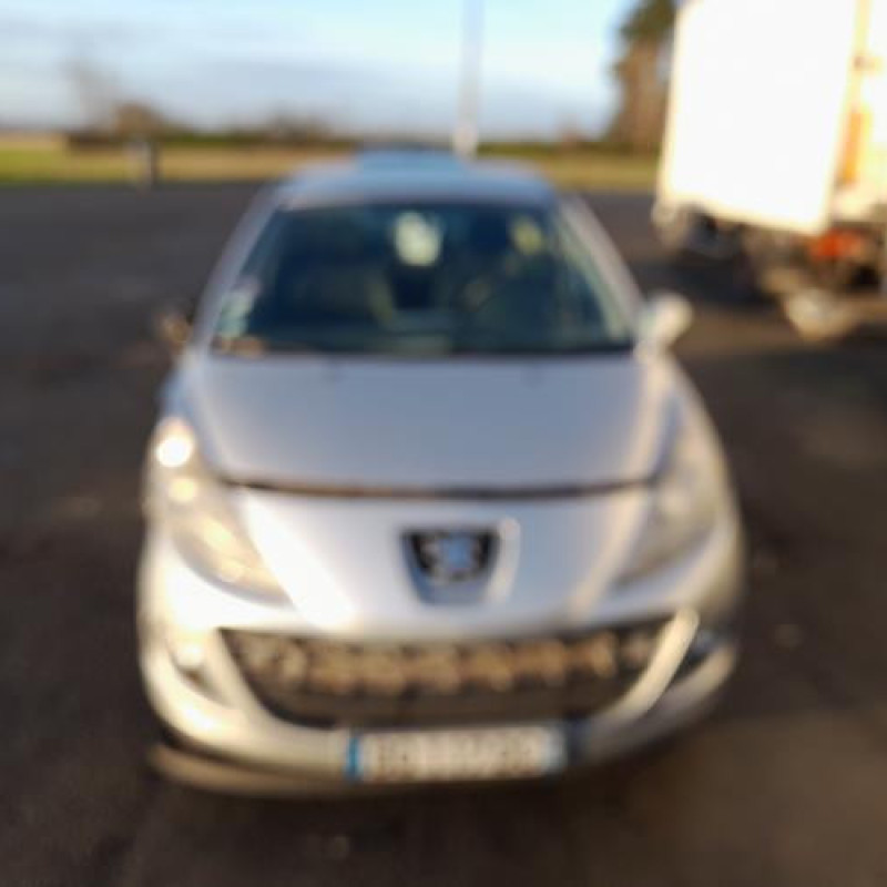 Attache ceinture avant droit PEUGEOT 207 Photo n°5