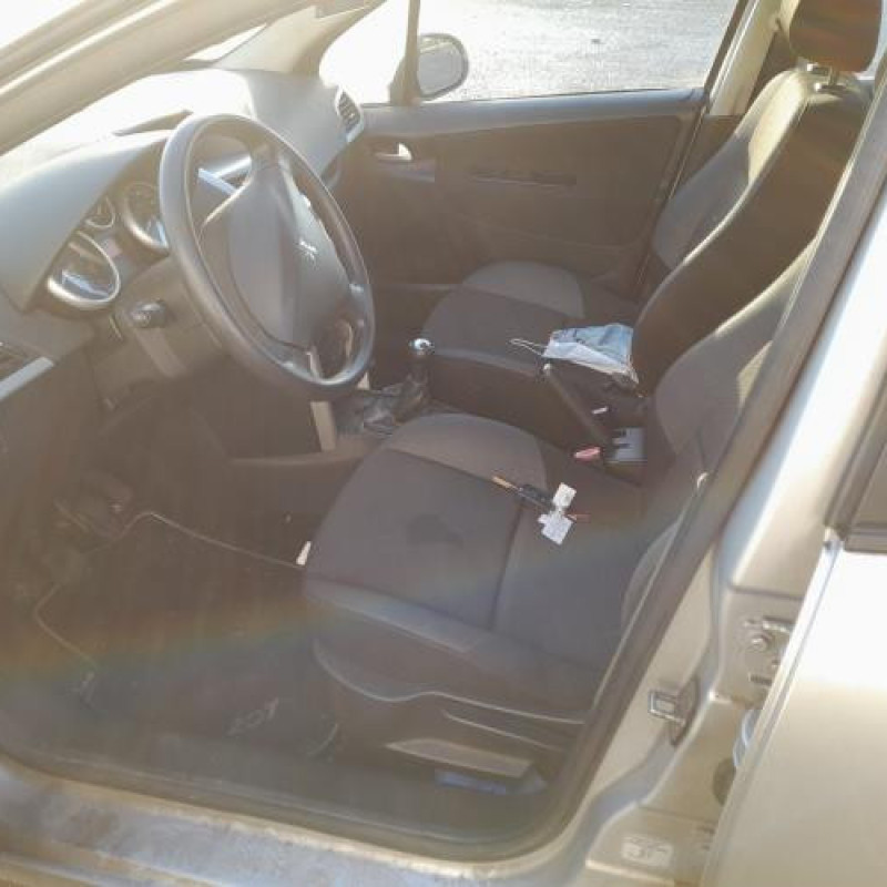 Ceinture arriere gauche PEUGEOT 207 Photo n°7