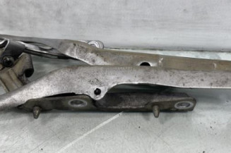 Charniere de capot PEUGEOT 207