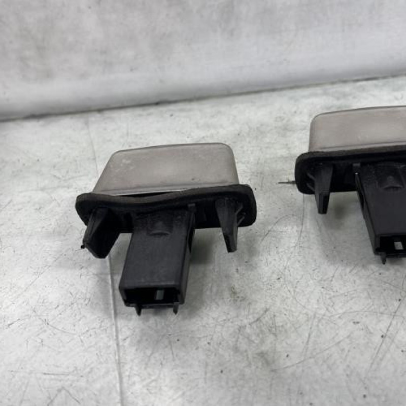 Eclairage de plaque PEUGEOT 207 Photo n°2