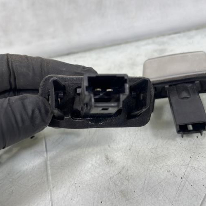 Eclairage de plaque PEUGEOT 207 Photo n°3