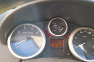 Feu arriere stop central PEUGEOT 207