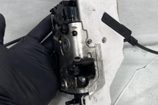 Serrure avant droit PEUGEOT 207 Photo n°1