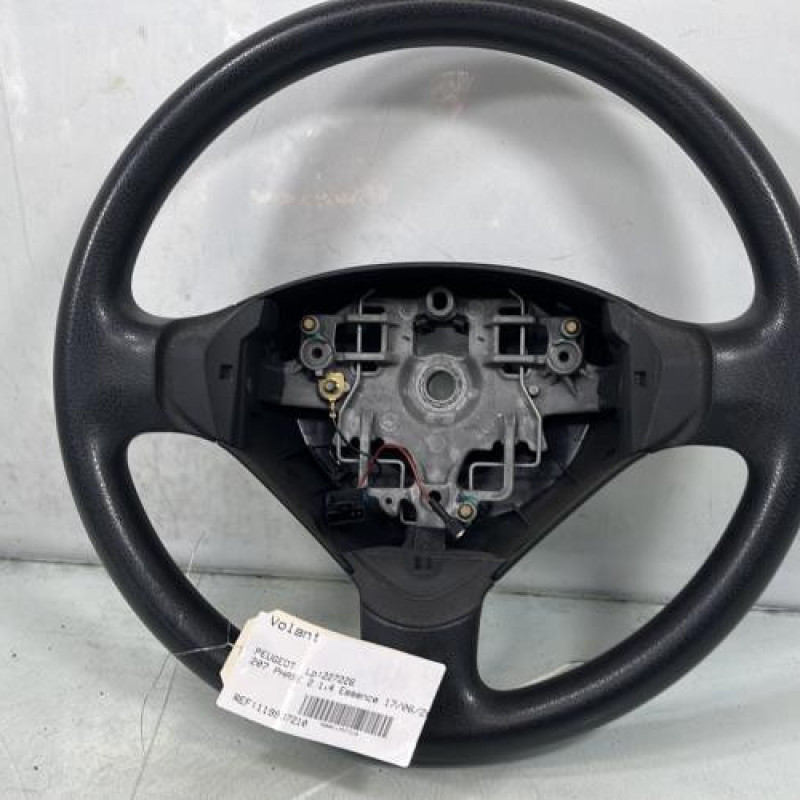 Volant PEUGEOT 207 Photo n°1
