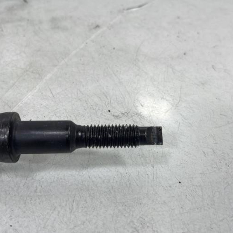 Crochet de remorquage PEUGEOT 207 Photo n°4