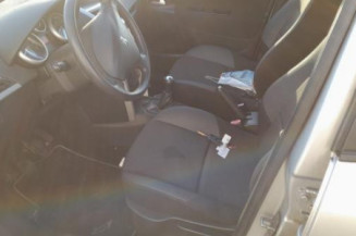 Crochet de remorquage PEUGEOT 207