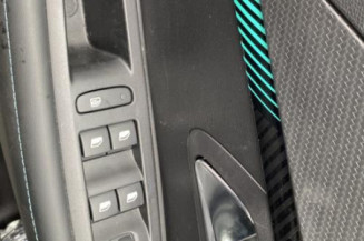 Eclairage de plafonnier PEUGEOT 208 2