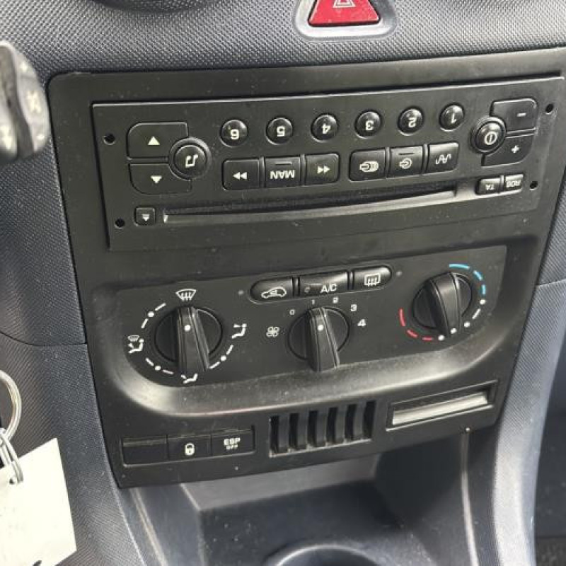 Moteur PEUGEOT 1007 Photo n°19