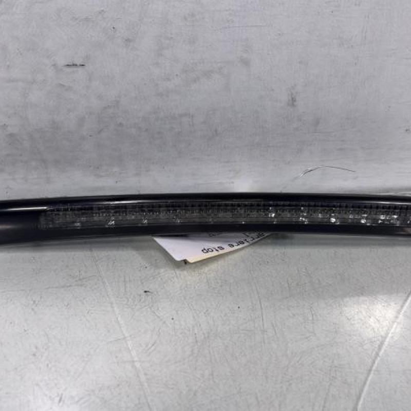 Feu arriere stop central RENAULT CLIO 2 Photo n°1