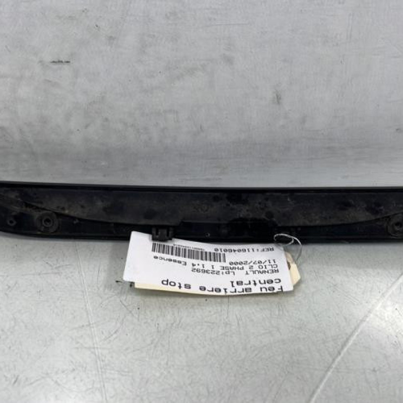 Feu arriere stop central RENAULT CLIO 2 Photo n°2