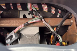 Feu arriere stop central RENAULT CLIO 2