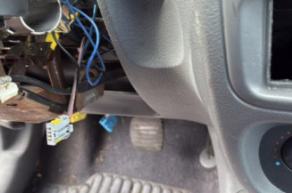 Feu arriere stop central RENAULT CLIO 2