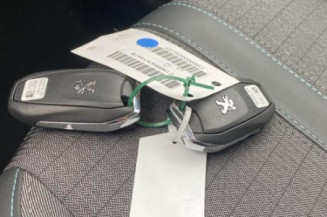 Baguette de coffre PEUGEOT 208 2